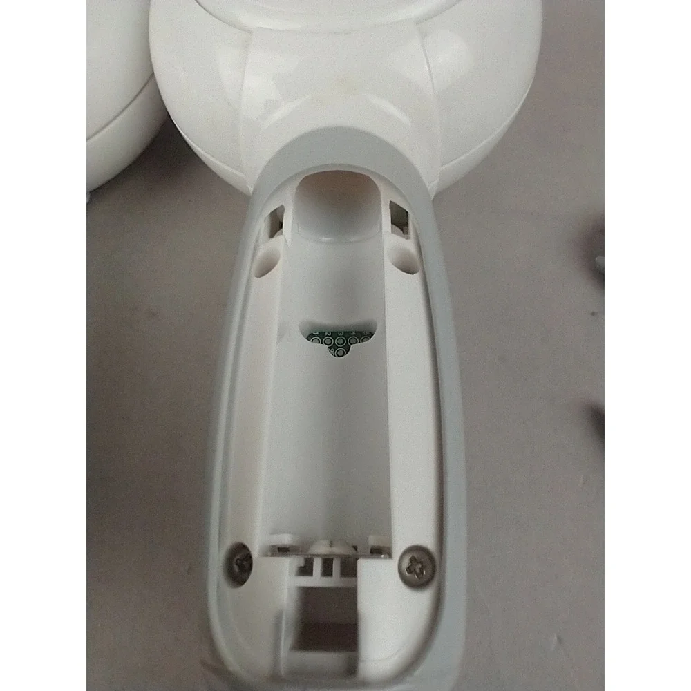 LeapFrog LeapTV Wireless Transforming Controllers Set of 2 White Green Motion